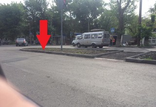 Перекресток Садовая-Чернокозова в г. Шахты сделали слишком узко