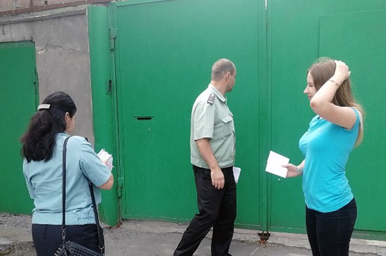 В г. Шахты посетили 15 должников и арестовали имущество