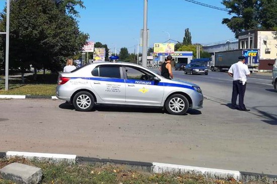 В г. Шахты наказывали водителей за перевозку сыпучих грузов без тента
