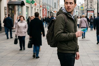 Парень из г. Шахты отдал свою карту незнакомцу и вляпался в историю