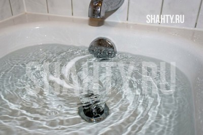 Отключение водоснабжения в городе Шахты на Аюте