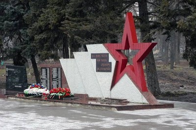 Голубев пригрозил увольнениями главам муниципалитетов за плохое состояние мемориалов