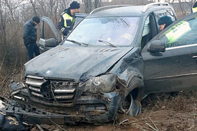 Стреляли по Mercedes сотрудники ГАИ недалеко от г. Шахты
