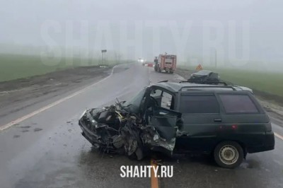 Есть пострадавшие: ВАЗ на встречке влетел в Opel в Ростовской области