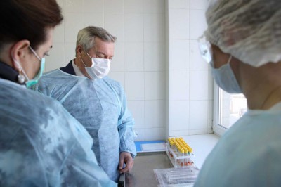 В Шахтах откроют еще одно инфекционное отделение и баклабораторию