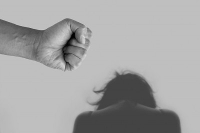 Пьяный 44-летний мужчина зарезал свою сожительницу в Ростовской области