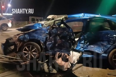 На трассе Ростов — Новошахтинск погибла автоледи: на Kia Ceed врезалась в автобус