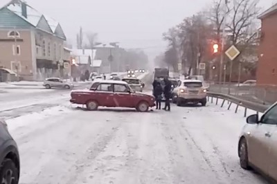 В г. Шахты произошло массовое ДТП на мосту на улице Советской