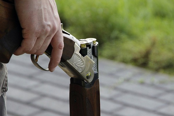 Под Шахтами застрелен 22-летний парень, пытавшийся украсть трубы