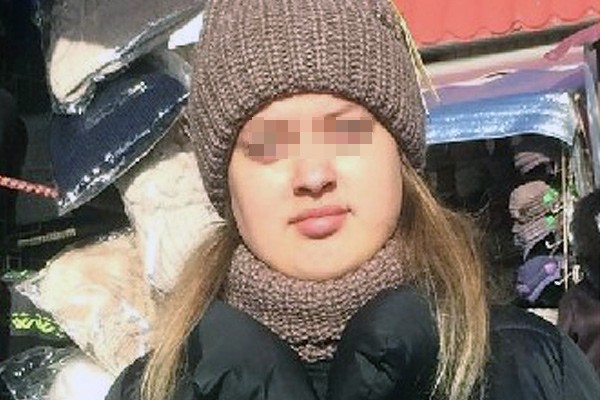 Нашли 17-летнюю девушку из г. Шахты, которая пропала с чемоданом