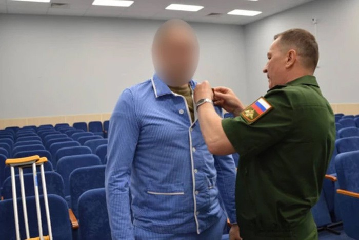 Мошенники украли 3 млн рублей у раненого участника СВО из г. Шахты