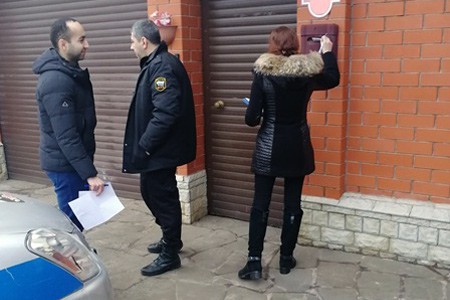 В Шахтах пойдут по квартирам должников