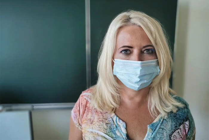 В г. Шахты пять классов школ переведены на дистанционное обучение