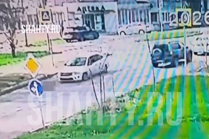 Видео: сбили 12-летнего подростка на «зебре» в Новочеркасске