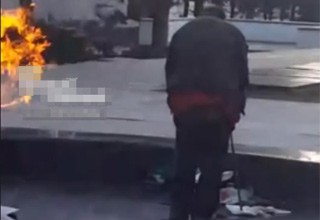 Осквернил святыню — бомж справил нужду в чашу Вечного Огня [Фото + видео]