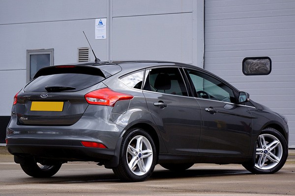 ДТП в Шахтах — разыскивают очевидцев столкновения двух Ford Focus