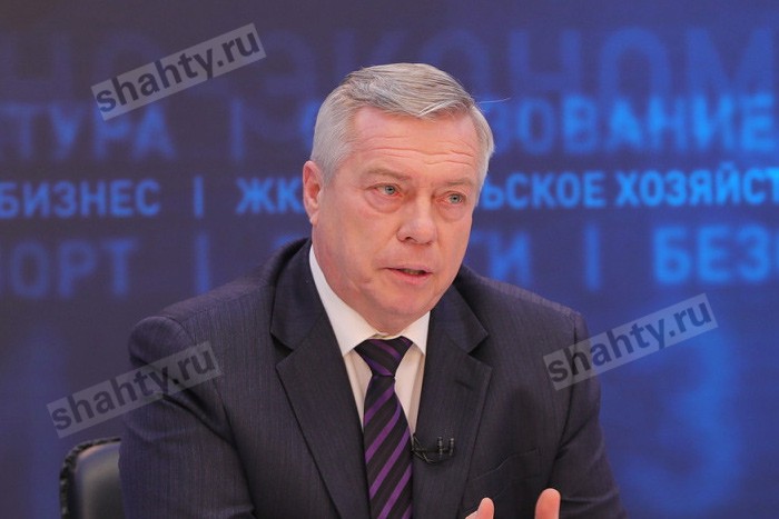 Голубев пробил два колеса возле г. Шахты на трассе М-4 «Дон»