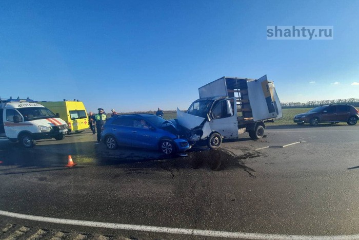 Автоледи пострадала в лобовом столкновении на Северном объезде Ростова