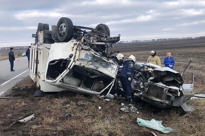 ДТП под Шахтами — погибли на встречке девушки и 8-летняя девочка