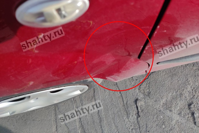 Притерли Citroen в центре г. Шахты около политеха: ищут очевидцев