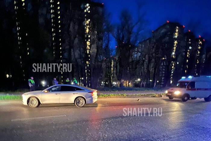 Задавил пешехода китайский кроссовер FAW Bestune в Ростове