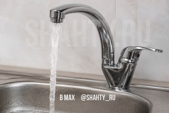 В Шахтах проводят ремонт водовода по улице Железняка: отключена вода