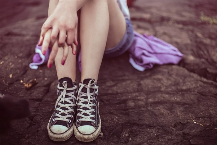 Разбилась 9-летняя девочка, упав в подъезде в Гуково с высоты пятого этажа