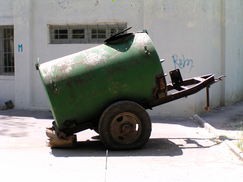 Сортир в городском парке КиО