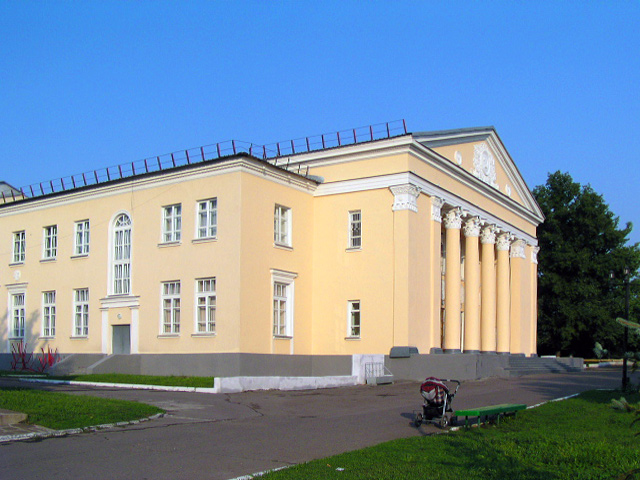 Дом Культуры, Каменоломни