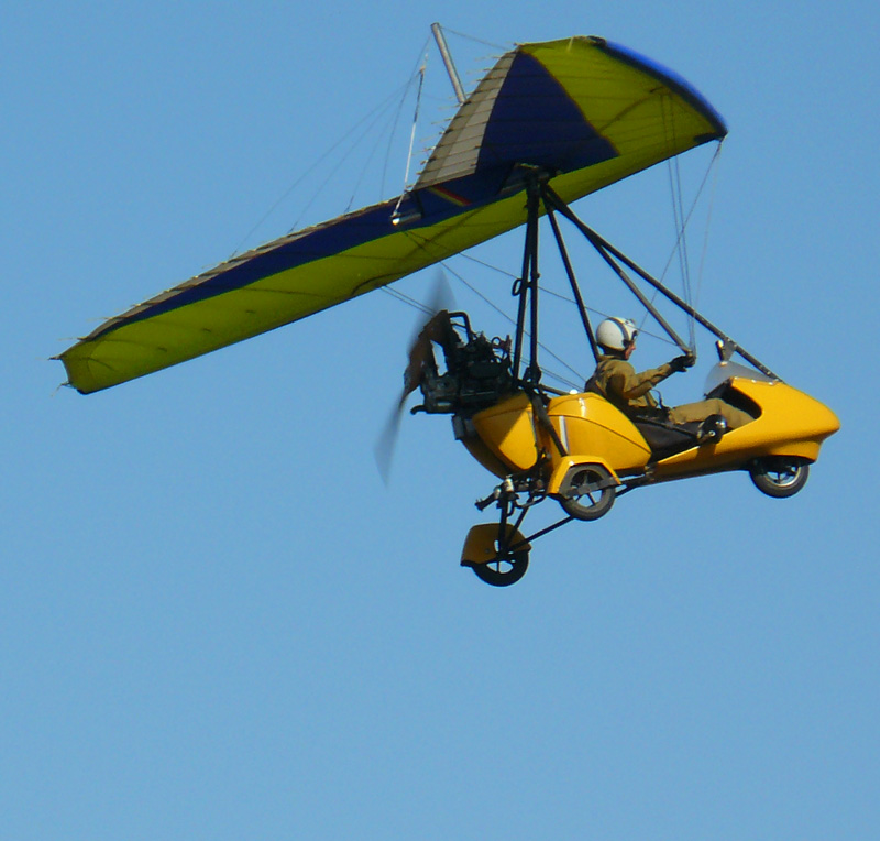 Дельтаплан на авиашоу в Шахтах