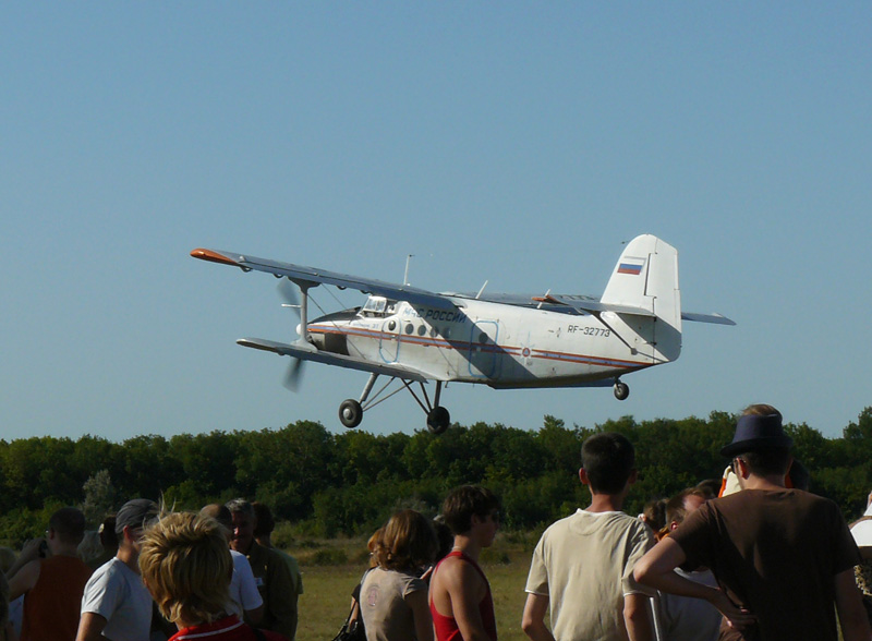 Ан-3 на взлете, г. Шахты