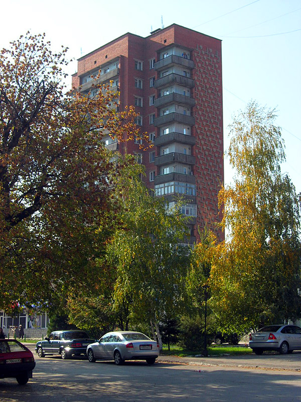 14-этажка в центре г. Шахты