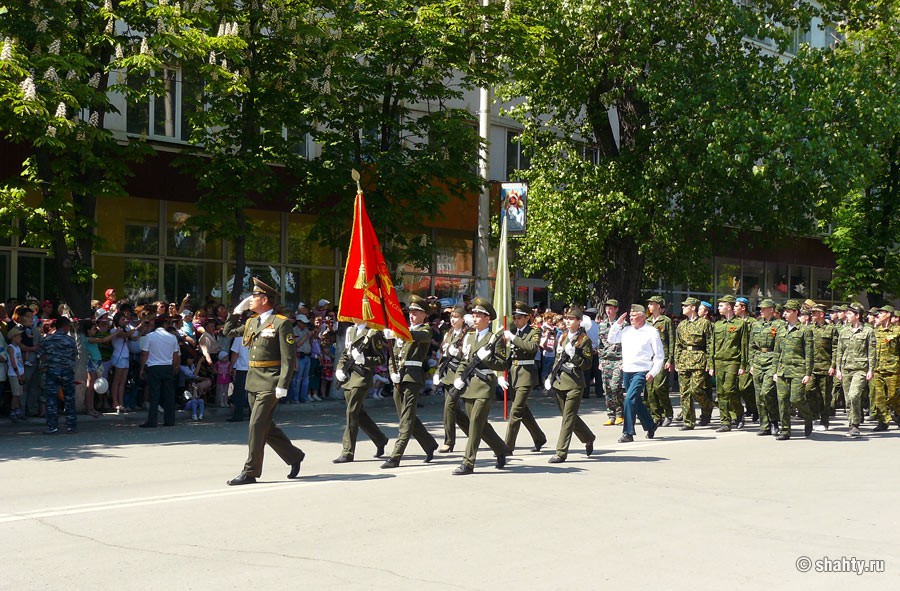 Парад ко Дню Победы в Шахтах 5 мая 2012 г. - Шахты