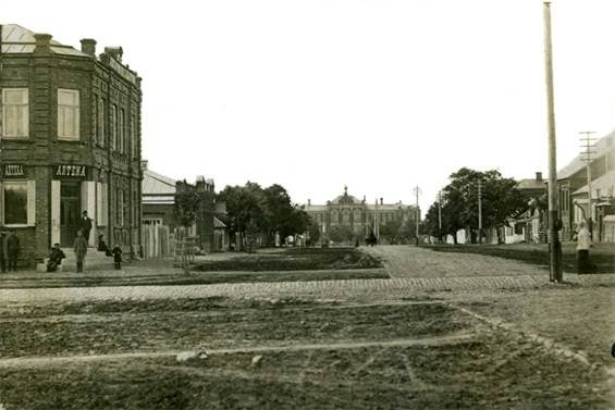 г. Александровск-Грушевский, 1900 г., ул. Садовая (сейчас ул. Пушкина)