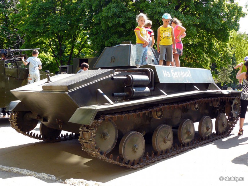 Танк Т-70, город Шахты