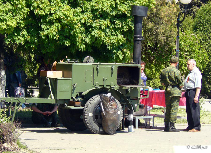 Полевая кухня 5 мая 2012 г. в г. Шахты